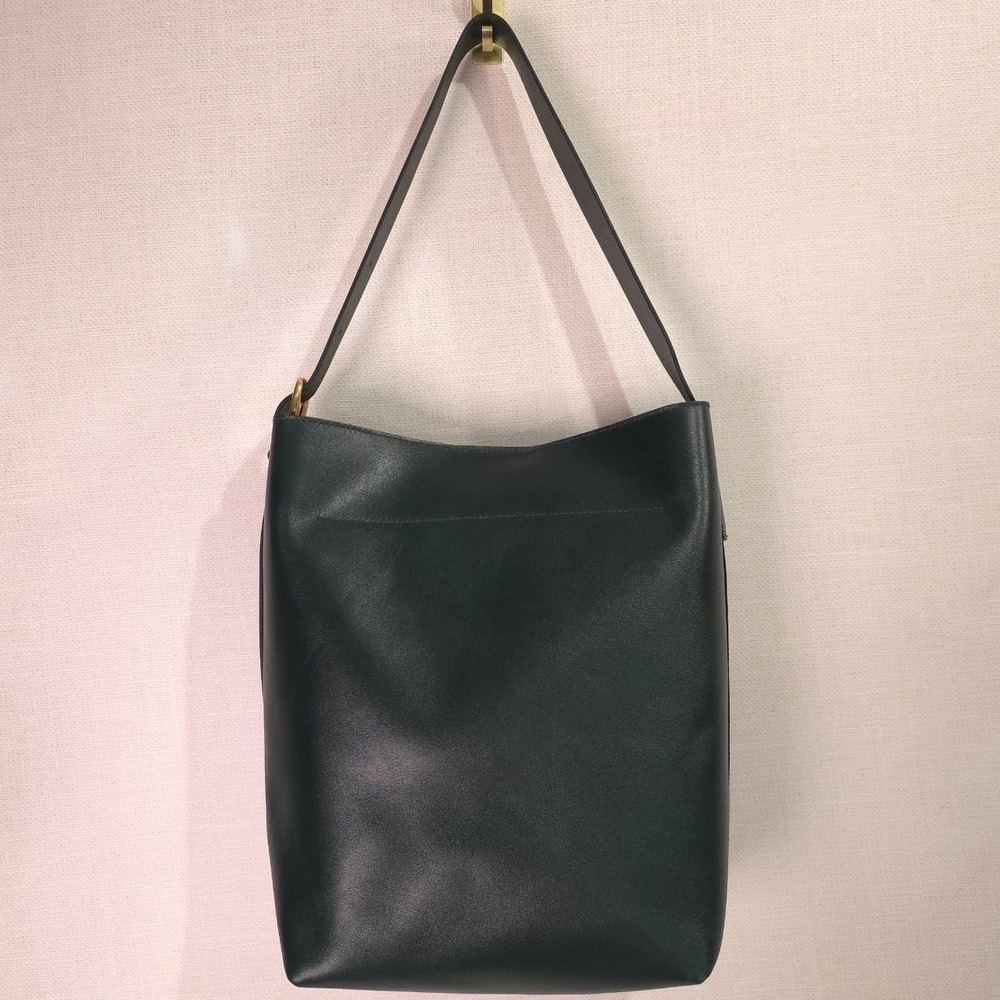Madewell Essential Bucket Tote Leather Bag NWT - Picture 3 of 7